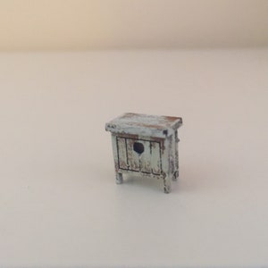 1:48 Heart Bedside Table painted &#39; shabby chic&#39; and complete.