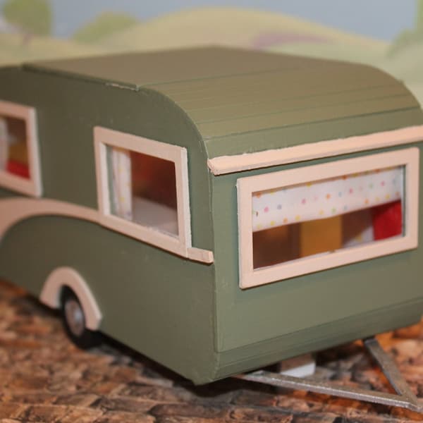 1:48 Old Retro Miniature Caravan Kit.