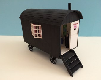 1:24 Shepherds Hut Kit for Collectors.