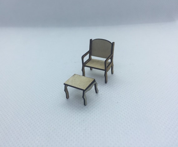 Kit sedia e sgabello Chateau in scala 1:48 per realizzarli tutti