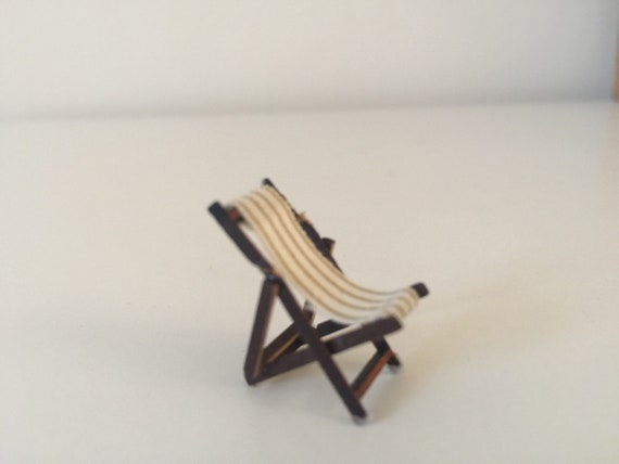 Chaise longue transat miniature 1/24