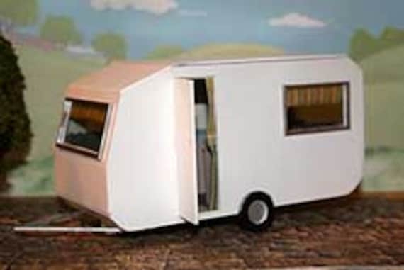 Kit de caravane miniature rétro à l'échelle 1:48 conçu pour les