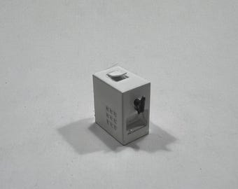 New, 1:48 Whippy Ice-cream Dispenser. Completed item for Collectors.