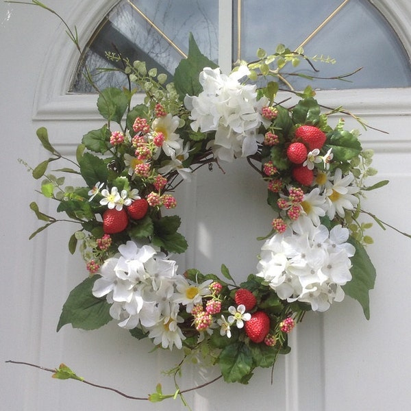 Red Strawberry And Cream Hydrangea Wreath For Front Door Summer Wreath Spring Wreath Kitchen Decor Kitchen Wreath Mother's Day Gift 18 Inch