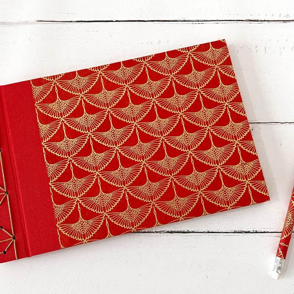 Notizbuch rot gold mit Kranichen, Chiyogami Papier, handgebunden, Geschenkidee Muttertag Valentinstag, Papierkunst Reisebuch schöne Notizen