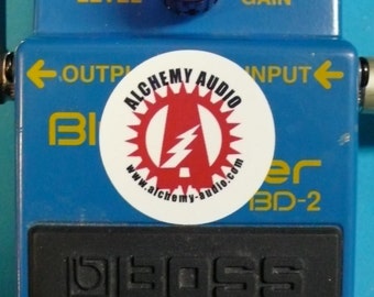 ¡Modifica tu Boss BD-2 Blues Driver overdrive con actualizaciones! Servicio de modificación de audio de Alchemy.