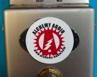 ¡Modifique su distorsión Marshall GV-2 Guv'nor! Servicio de modificación de pedales de audio Alchemy.