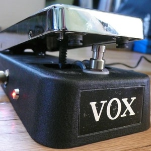 Modify Your Vox V847 Wah Guitar Effects Pedal With Upgrades! Alchemy Audio Pedal Modification Service.