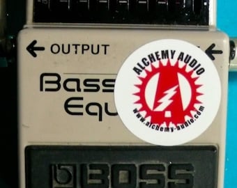 ¡Modifica tu pedal de efectos Boss GEB-7 EQ Bass EQ y mejoras! Servicio de modificación de pedales de Alchemy Audio.
