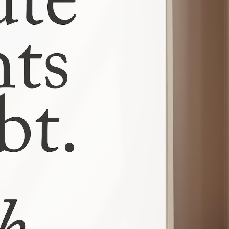 Może przedstawiać: Oprawiony wydruk z czarnym tekstem na białym tle. Tekst brzmi "cute, nts, bt." Rama jest biała, a tło ma brązową obw&oacute;dkę.