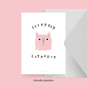 Ansichtkaart / CATISFACTIE NR. 4 / Grappige wenskaart met kat en spreuk - humoristisch cadeau-idee voor vrienden, familie en collega's