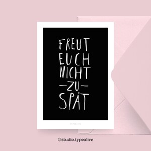 Postkarte / FREUT EUCH / Witzige und schöne Grußkarte mit Spruch – Humorvolle Geschenkidee für Freunde, Familie & Kollegen