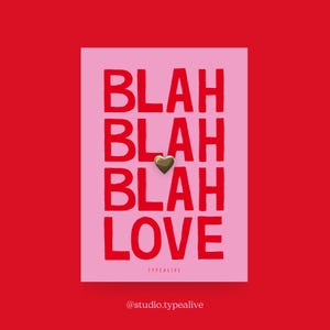 Distintivo / BLAH BLAH LOVE / Spilla a forma di cuore in ottone con biglietto e frase divertente, come portafortuna, per Natale, regalo di compleanno