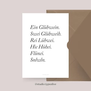 Weihnachtskarte / GLÜHWEIN / Lustige Postkarte zu Weihnachten für den Weihnachtsmarkt und witzigem Spruch – für Freunde, Familie