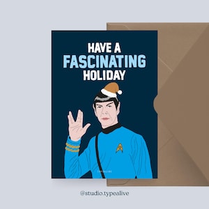 Weihnachtskarte / FASCINATING HOLIDAY / Lustige Postkarte zu Weihnachten mit Spock und witzigem Spruch – für Freunde, Familie, Kollegen