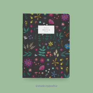 Libreta / FLORES / Libreta A5 en blanco, con flores ilustradas, esquinas redondeadas – Perfecta como regalo, agenda o diario de viaje