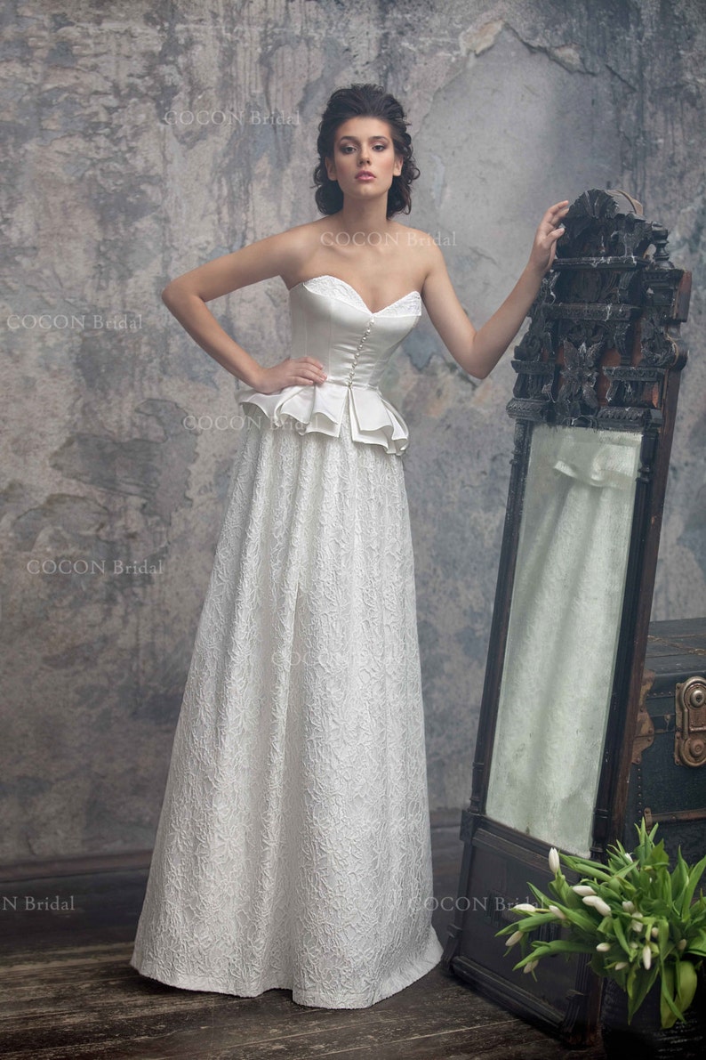 Wedding Dresses Extraordinary