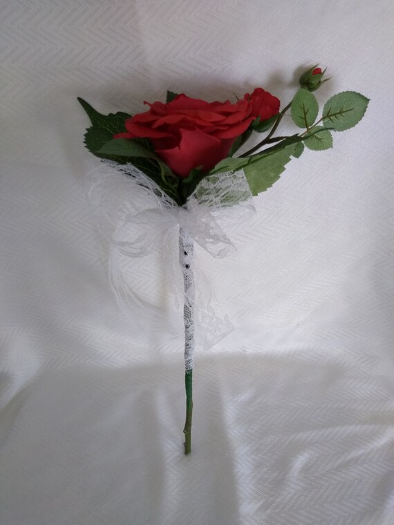 single rose for bridesmaids