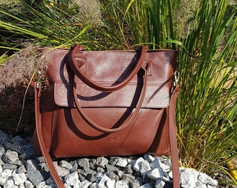 Brown leather Briefcase for women, Handmade laptop bag for Ladies, Elegant messenger crossbody Bag