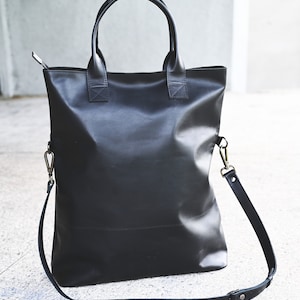 Extra large foldover croossbody purse / long tote crossbody tote / big messenger bag / black leather bag / large long tote image 6