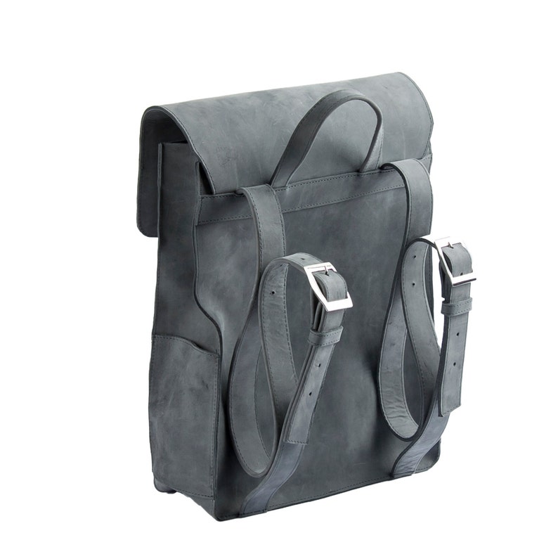 Grauer minimalistischer Lederrucksack, Laptoprucksack aus Vollleder, Sommerrucksack, Schulrucksack Bild 5
