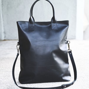 Extra large foldover croossbody purse / long tote crossbody tote / big messenger bag / black leather bag / large long tote image 9