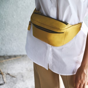 Yellow leather beltbag / Unisex fanny pack / Leather waistbag / Travel hip bag image 1