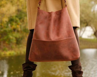 Genuine leather hobo bag with regulated handle - mat leather shoulder bag