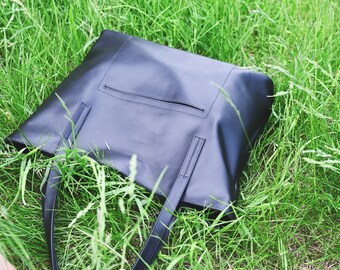 Black Classic leather shoulder bag with front pocket