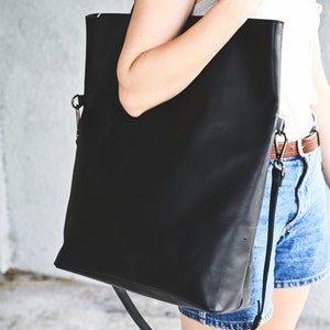 Extra large foldover croossbody purse / long tote crossbody tote / big messenger bag / black leather bag / large long tote image 4