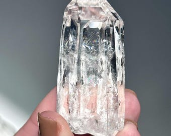 コロンビア、サンタンデール県ラ・ベジェサ鉱山産、長さ3 1/8インチの