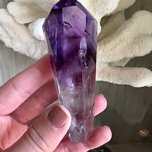 3.5” A+ Bahia Amethyst Point with Phantom