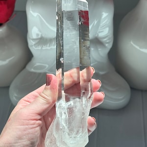 7.0” RARE Diamantina Quartz Wand with Incredible Clarity and Barcodes  - Brazil