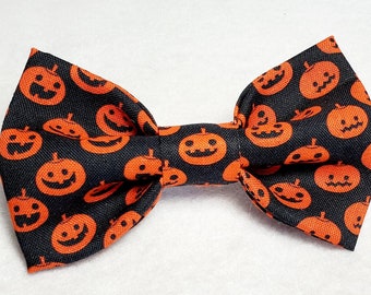 Halloween Dog Bow Tie, Pumpkin Cat Bow Tie, Pumpkin Dog Bow Tie, Halloween Cat Bow Tie, Candy Bow Tie, Spooky Dog Bow Tie