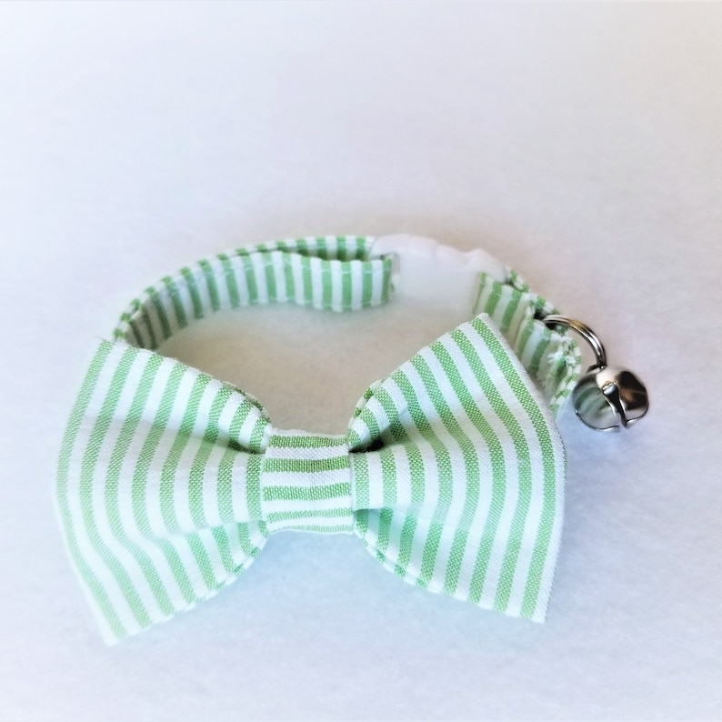 Easter Cat Bow Tie Collar Green Seersucker Cat Bow Tie Collar Preppy Cat Collar with Bell and Bow Tie Spring Cat Collar and Bow