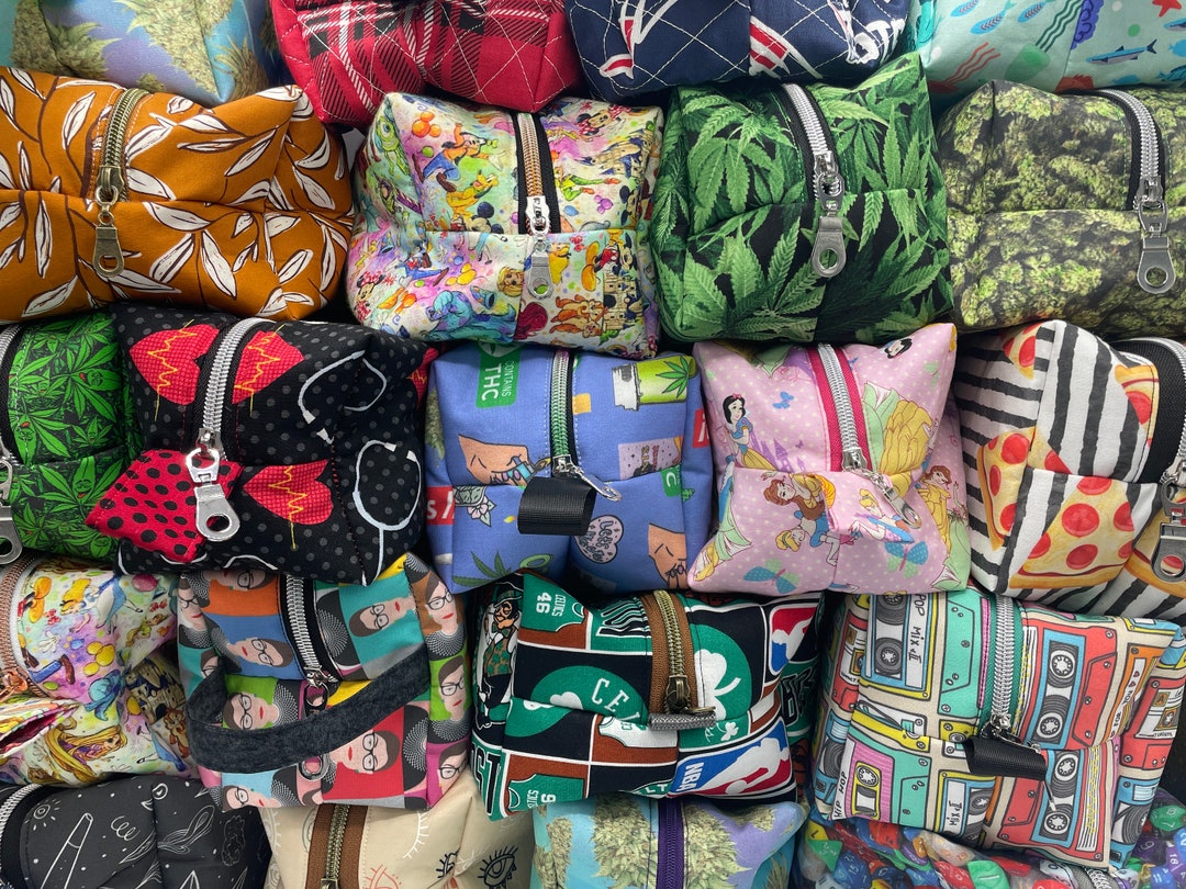 Custom Travel Bags, Duffles, and Totes – Custom Branding