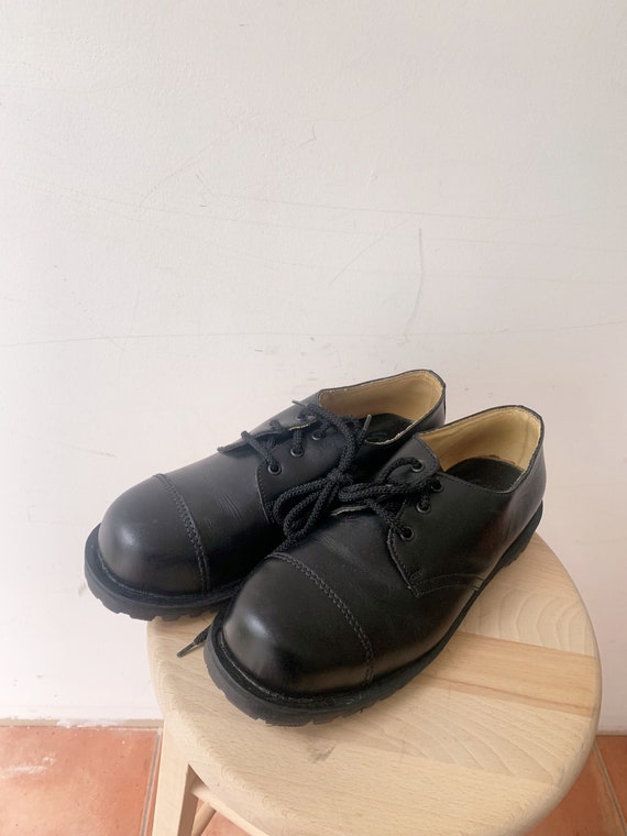 Dr Martens Getta Grip, Ruby Red Steel Toe Shoe Size EU 43 UK 9 US 10 Reg in England