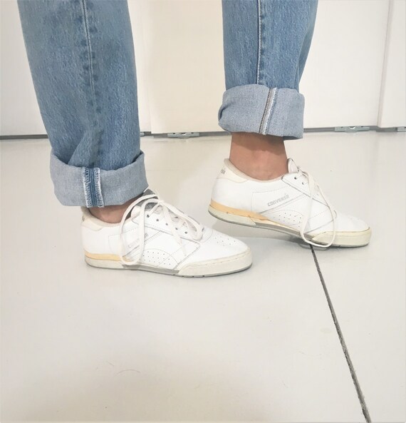 white leather converse 5.5