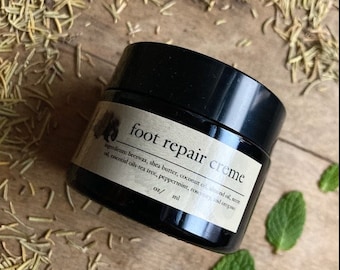 Foot  Creme, beeswax, oregano, rosemary,cracked heels, toes, feet
