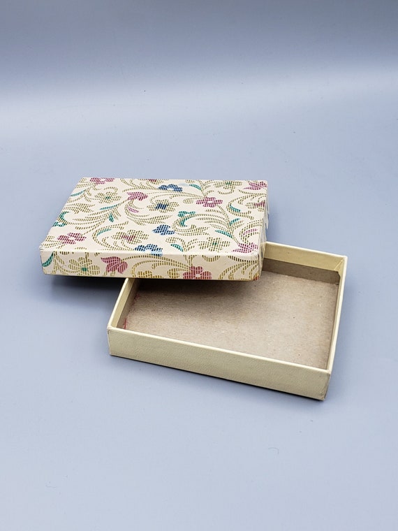 Floral Gift Box, Vintage Jewelry Box, Presentation