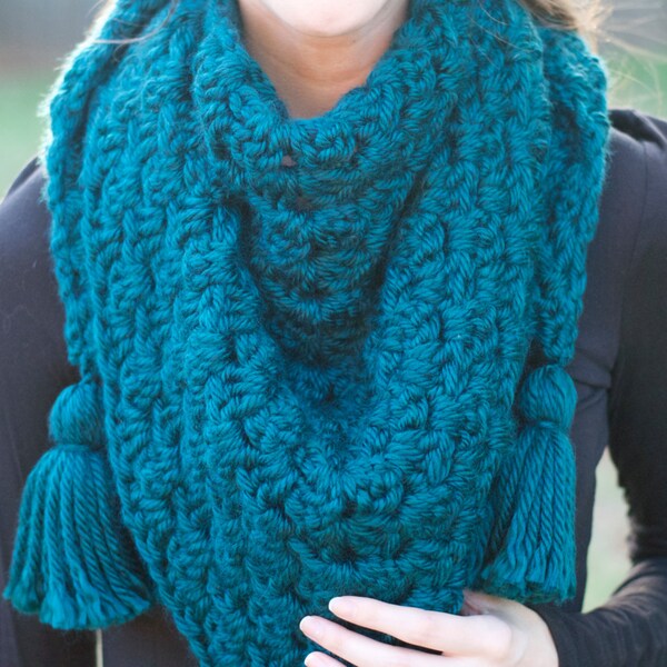 Peacock Chunky Triangle Scarf with Tassels, Large Crocheted Triangle Scarf, Winter Blue Turquoise Triangle Tassel Scarf, Teal Vegan Scarves