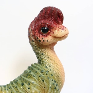 Baby Brachiosaurus resin sculpture 4,33&quot; (11cm)
