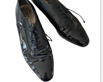 Vintage Bally Black patent leather lace up Oxford shoes