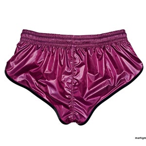 Short M short 2.0 satin sprinter wetlook short brillant pantalon brillant short sprinter en polyamide comme soie image 3