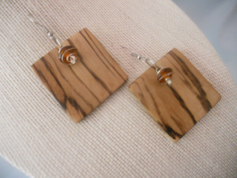 Pendientes artesanales de madera de cebra. Madera exótica Arte Etsy