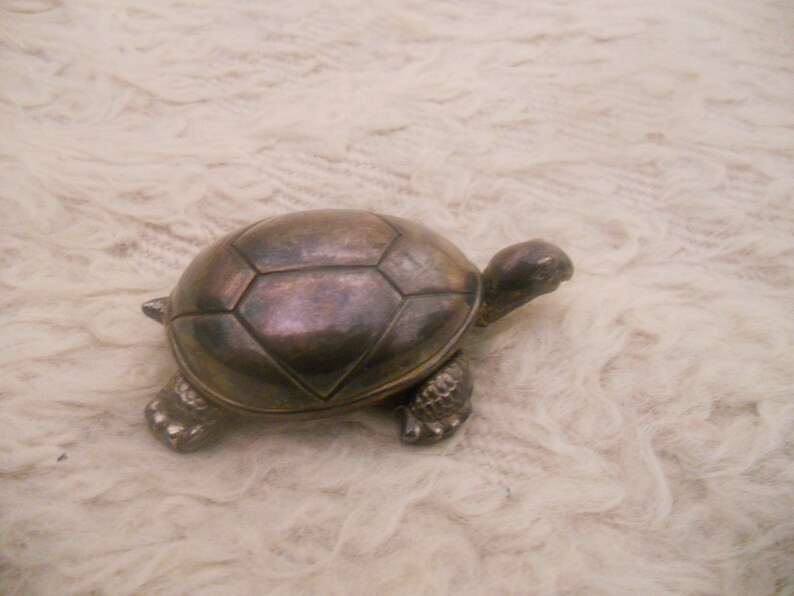 Reed Barton Silver Turtle Music Box. Vintage Tortoise Music image 0