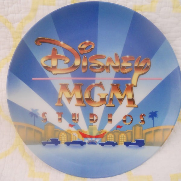 Vintage Disney MGM Studios Collectible Plate.Porcelain 9.45'' Plate Made in Japan in 1987.