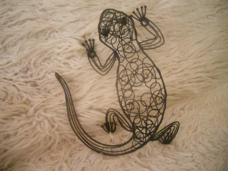 Vintage Metal Wire Lizard.Wire Art. Metal Wall Hanging.Beach image 0