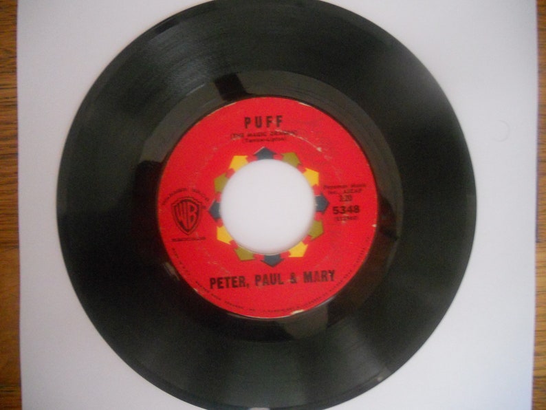 Peter Paul and Mary Puff/Pretty Mary 45 rpm Vinyl Record. image 0