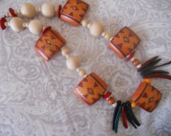 Native American Style Halskette. Holz Perlen Halskette. Statement Necklace.Traditionelle amerikanische indische Halskette.